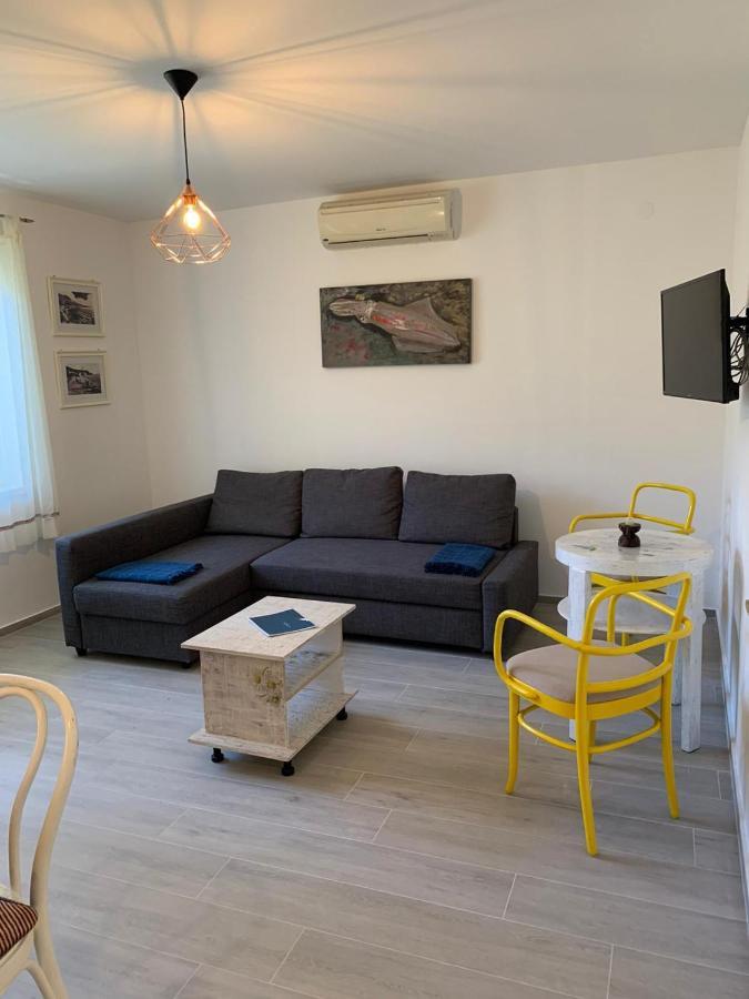 Apartmani "Miso" Подгора Екстер'єр фото