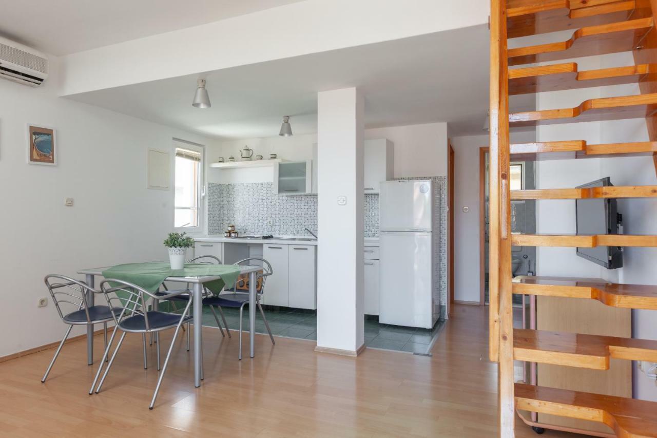 Apartmani "Miso" Подгора Екстер'єр фото